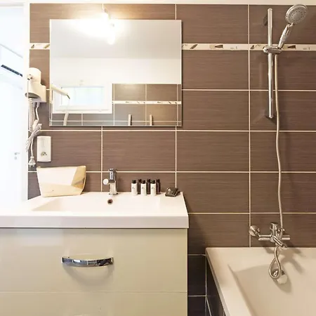 Appartement Select'sohome - La Fossette - Pour 6 Personnes Avec Terrasse !- Fos-02